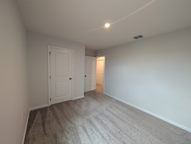 Building Photo - 2056 Kentucky Rd