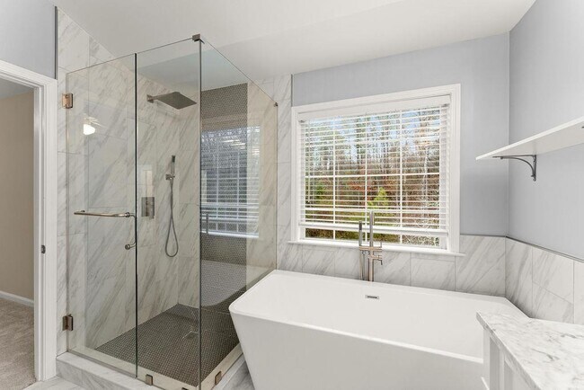 Building Photo - 2309 Wickingham Dr NE