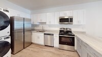 Building Photo - 912 Mary-912M3-B1