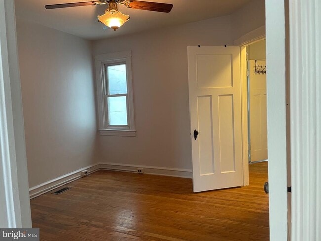 Building Photo - 440 Elrino St