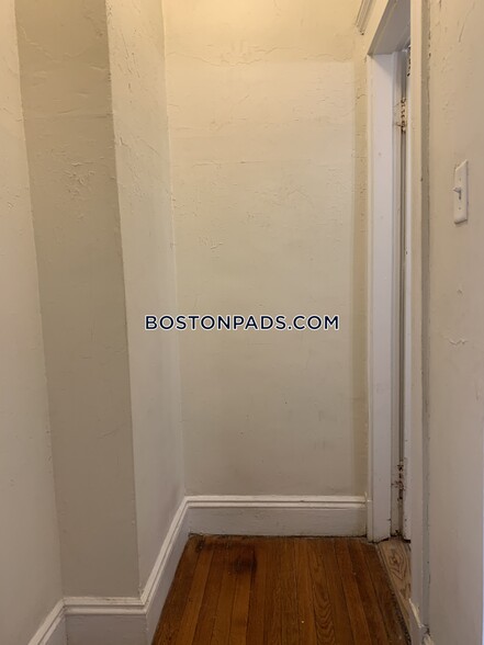 Building Photo - 1171 Boylston St