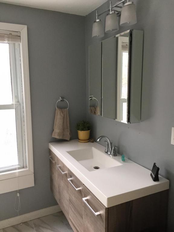 Building Photo - 513 56th St