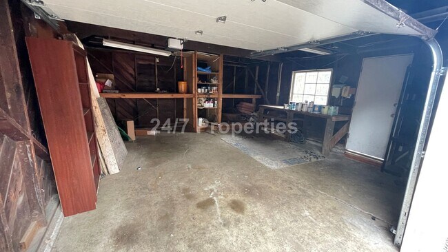 Building Photo - 2024-5815MF