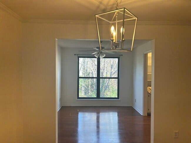 Building Photo - Move-in Ready Luxurious 2 bedroom, 2 bathroom affordable condo in Hoover, Alabama