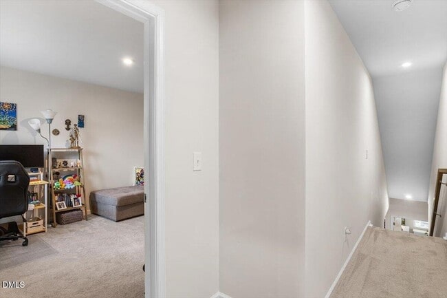 Building Photo - 156 Brier Ridge Dr