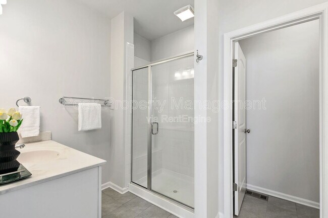 Building Photo - 8010 Wistar Glen Dr