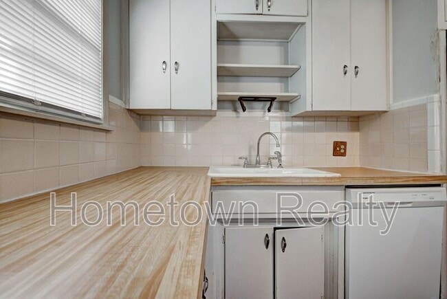 Building Photo - 432 Babb Dr