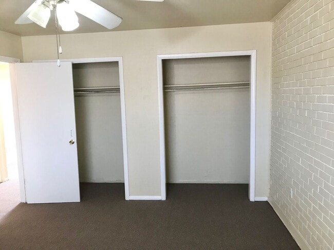 Building Photo - 2 br, 1 bath House - 1731 NW 32nd Unit 10