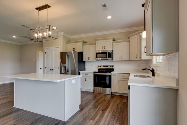 Building Photo - 2547 Rafiki Dr