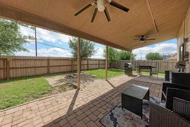 Building Photo - 103 Salerno Dr