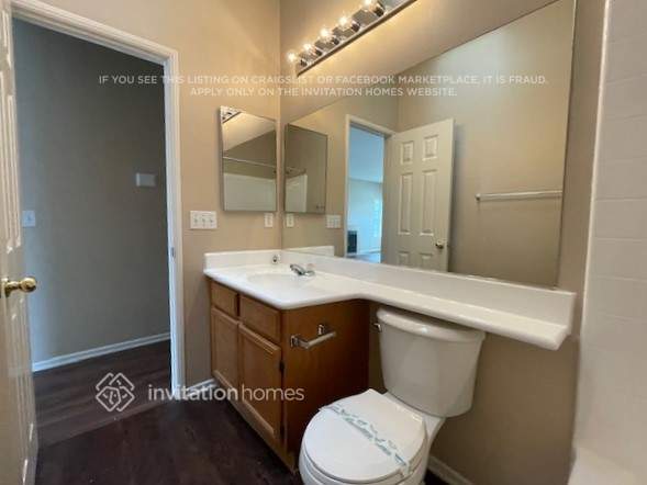 Building Photo - 12813 Westbury Dr