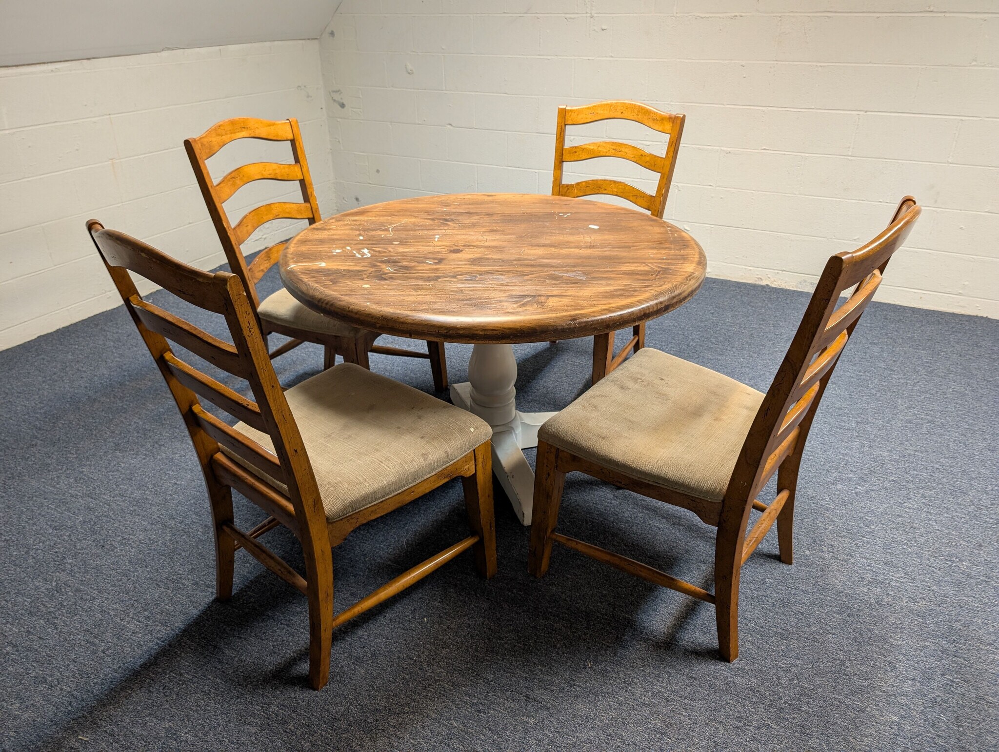 Building Photo - Room in House on Ranson Rd