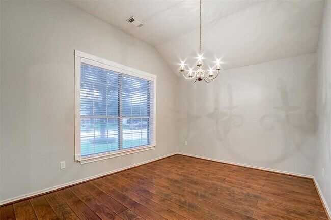 Building Photo - 12130 Piney Bend Dr