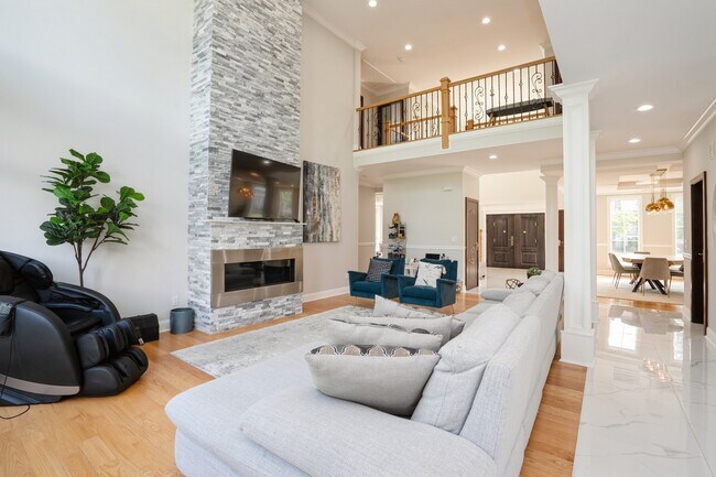 Building Photo - 105 Westervelt Pl