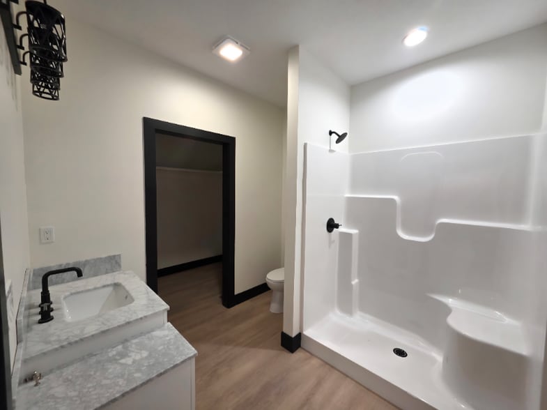 Building Photo - 718 Ringold St