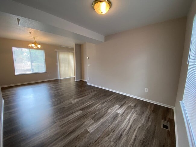 Building Photo - 1731 Morningside Dr