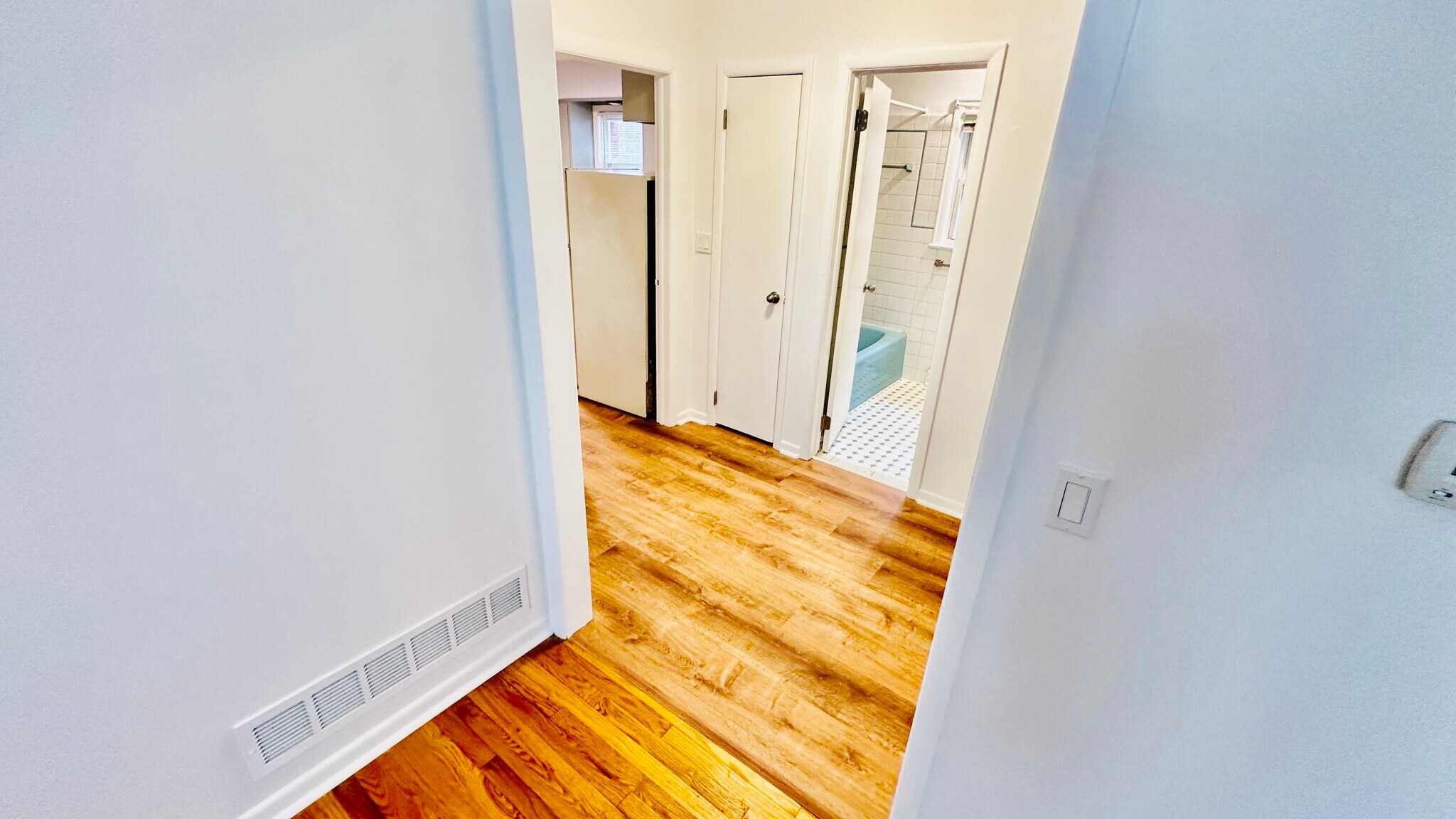 Building Photo - 108 W Bridge St