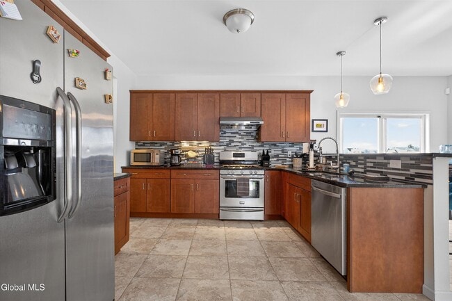 Building Photo - 8 Coronado Way