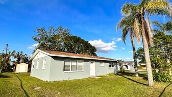 Building Photo - 3830 Highland Ave