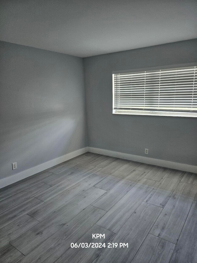 Building Photo - 340 NW 19th St