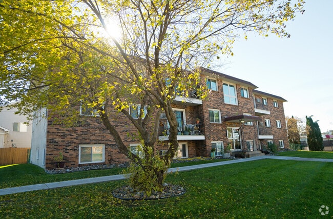 Building Photo - Terrace Manor