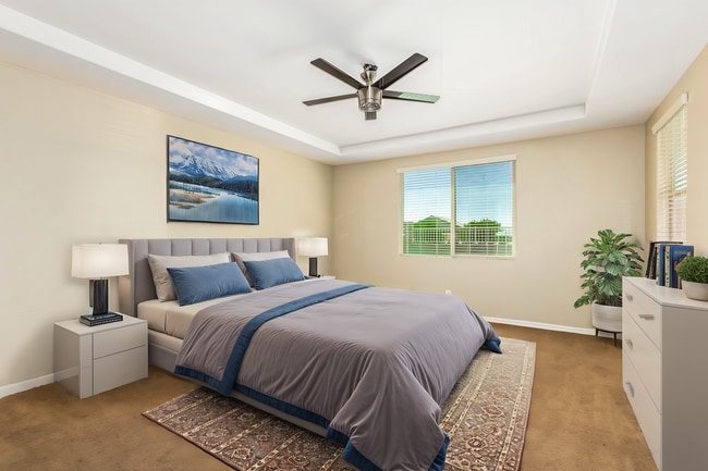 Building Photo - Beautiful 4 bedroom 2.5 bathroom home with...
