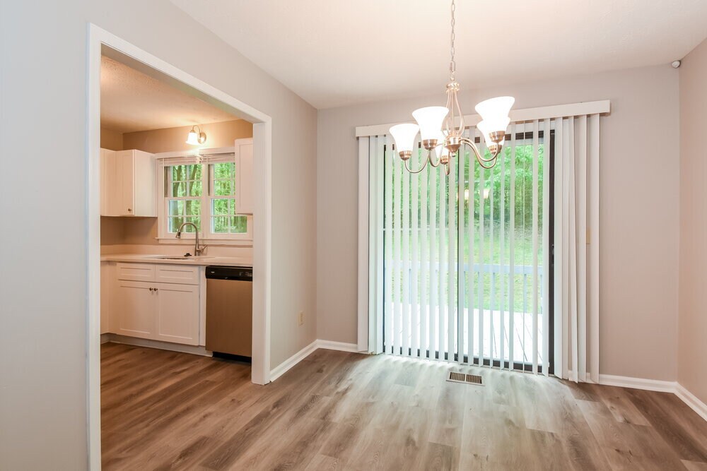 Building Photo - 188 Cherokee Village Dr