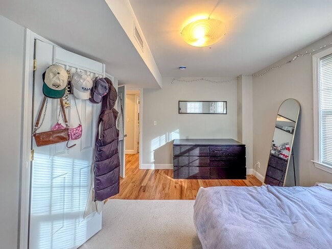 Building Photo - 79 Winchester Ave