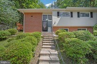 Building Photo - 7826 Glenister Dr