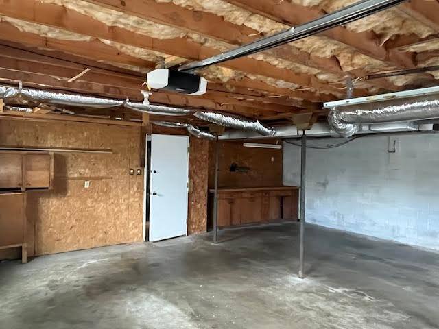 Building Photo - 190 Long John Dr