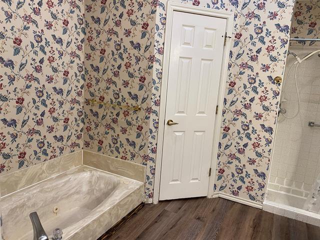 Building Photo - 8208 Willow Glen Ct