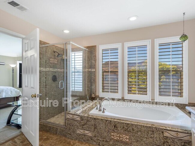 Building Photo - 4936 Via Bella