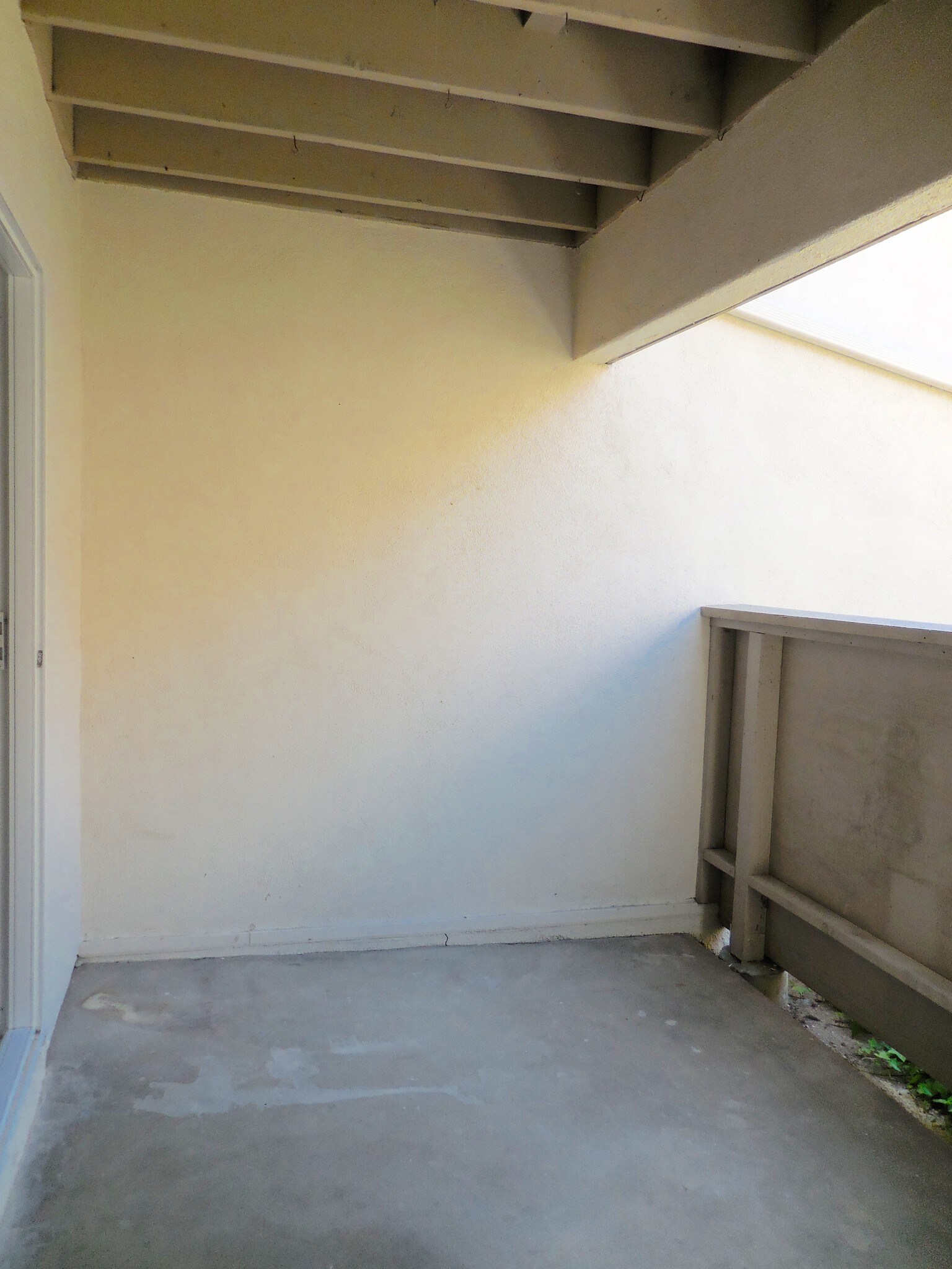 Building Photo - 3250 Ashford St