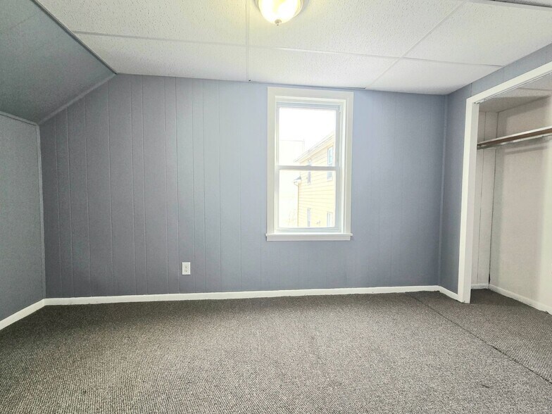 Building Photo - 48 Rocliffe St