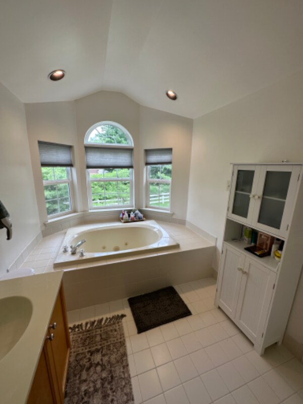 Building Photo - 106 Ava Ct