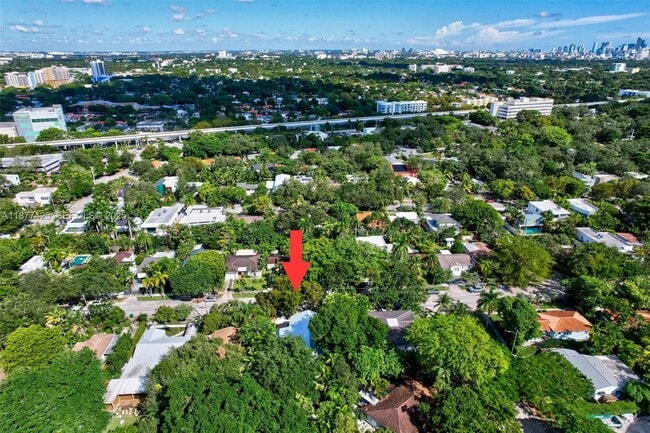 Building Photo - 2330 Overbrook St