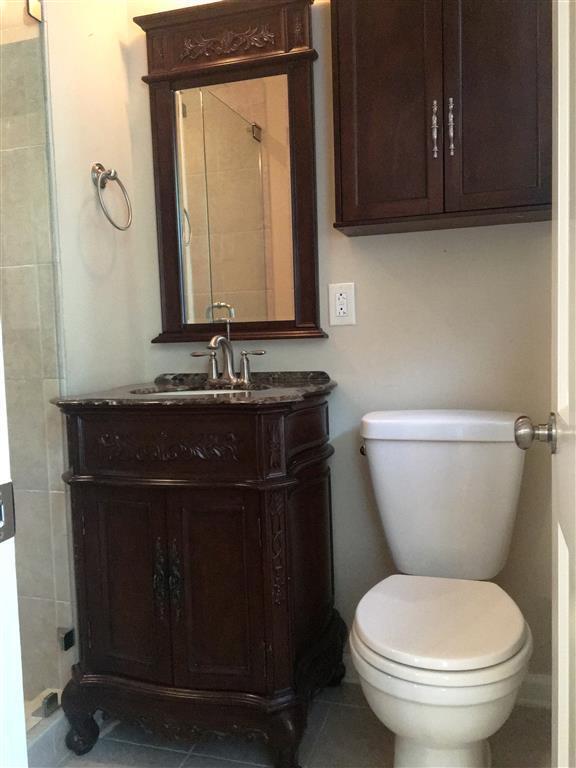 Building Photo - 3BR/2BA Gorgeous East Memphis Home. Gate Entry Driveway and ALL Lawn Maintenance is included! Pet...