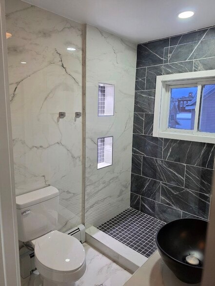 Building Photo - 100 N Pine St