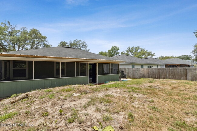 Building Photo - 3563 Smithfield St
