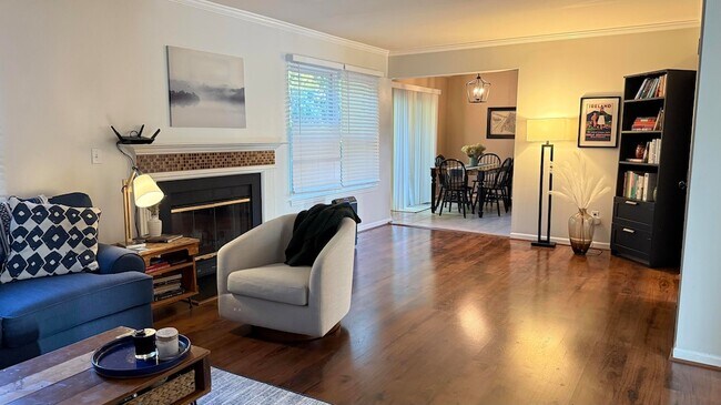 Building Photo - 44432 James Ct