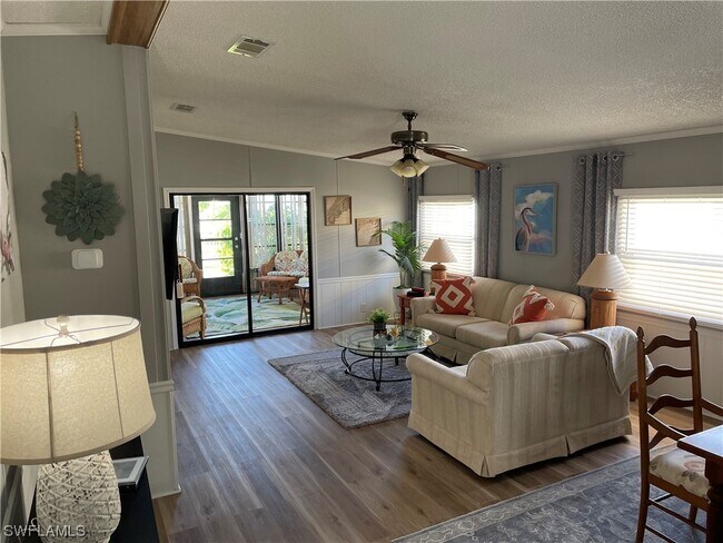 Building Photo - 14519 Paul Revere Loop