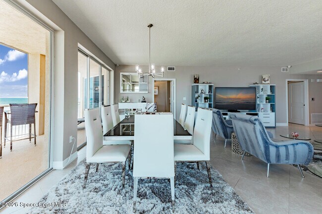 Building Photo - 1025 Jimmy Buffett Mem Hwy