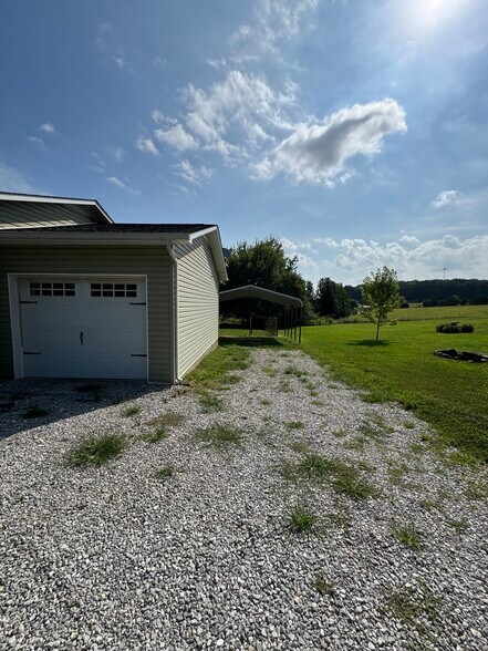 Building Photo - 7901 Hilham Rd