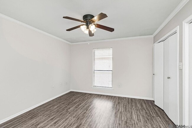 Building Photo - 9506 Jefferson Hwy