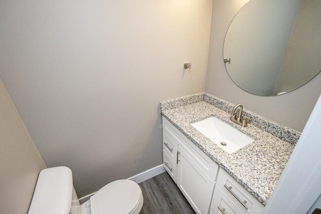 Building Photo - 12713 Ridgeview Cir