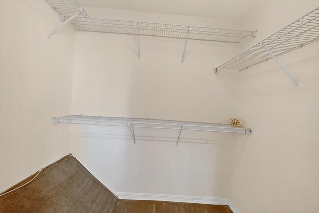 Building Photo - 2245 Portsmouth Ln