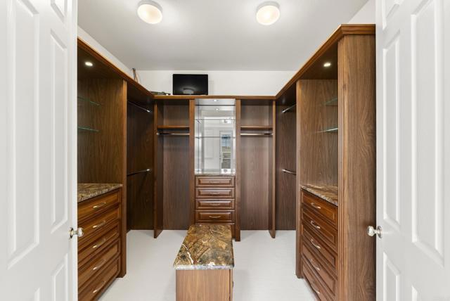 Building Photo - 3842 Modena Pl