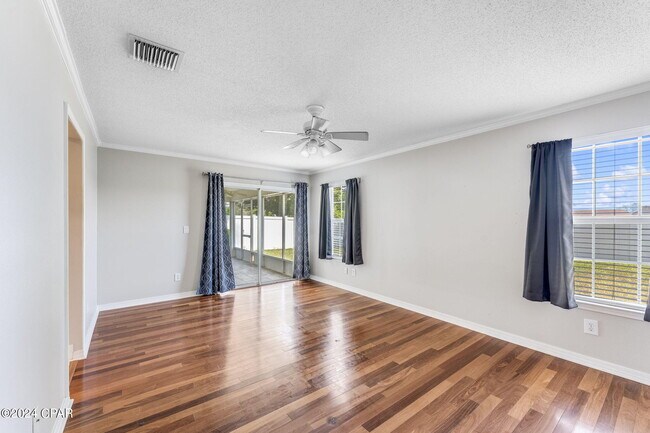 Building Photo - 3435 Cherry Ridge Rd