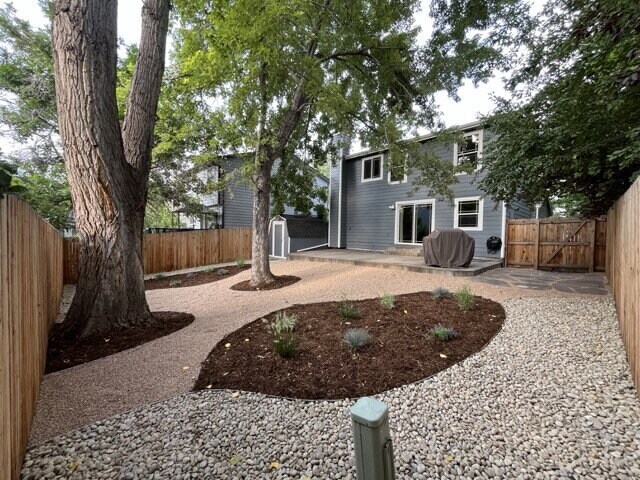 Building Photo - "Charming 3-Bed Home with Finished Basemen...