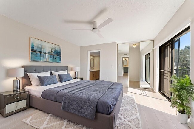 Building Photo - 2893 SW 22nd Cir